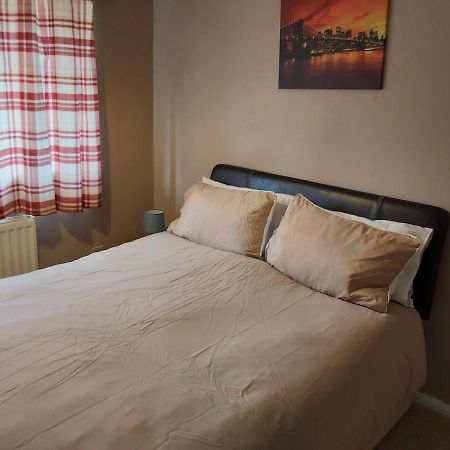 Apartament 52 Fenwick Road, Houghton Regis, Dunstable Zewnętrze zdjęcie