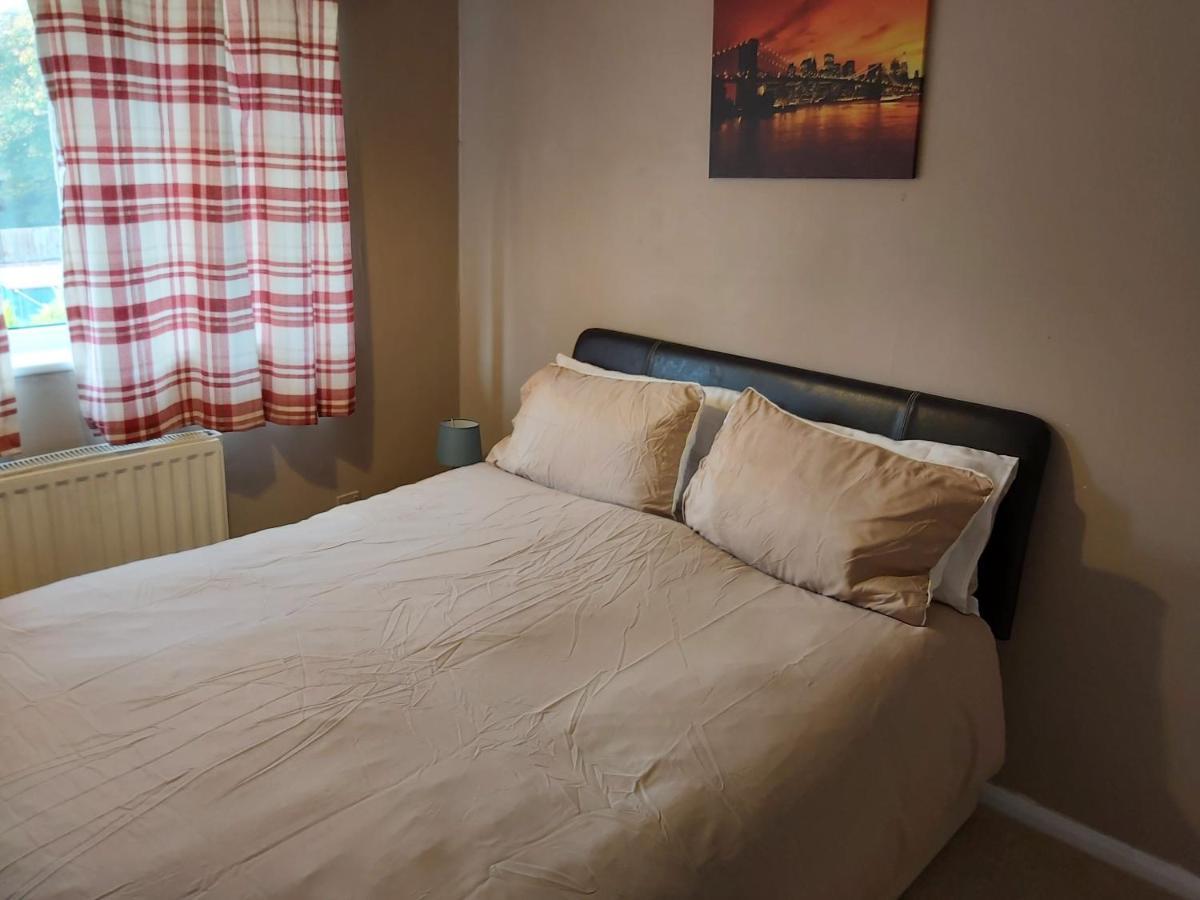 Apartament 52 Fenwick Road, Houghton Regis, Dunstable Zewnętrze zdjęcie