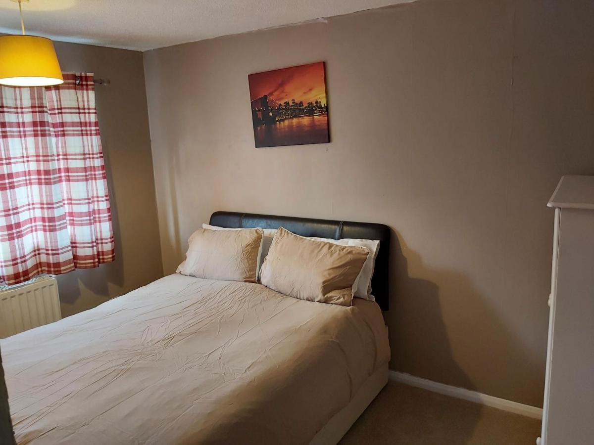 Apartament 52 Fenwick Road, Houghton Regis, Dunstable Zewnętrze zdjęcie